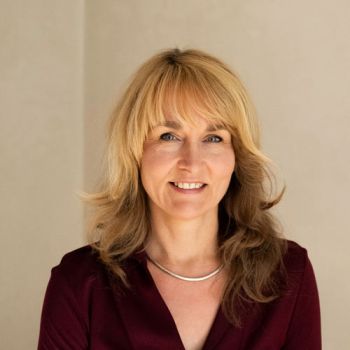 Dr. phil. Astrid Steinmetz im Podcast Born to Pflege